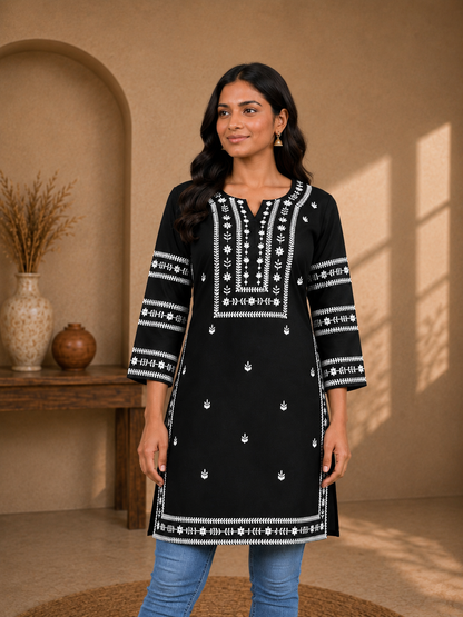 Kaalika Ivory Embroidered Kurti