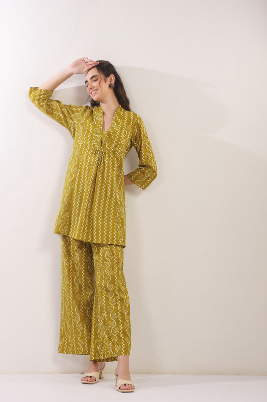 Mustard Ikat Co-Ord Set 🍷✨